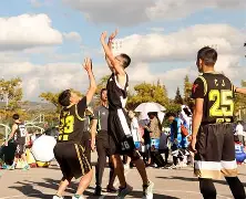 C7娱乐-湖南男篮迎战云南队，激烈对抗谁更胜一筹？的简单介绍