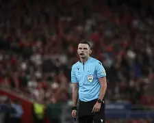 C7娱乐app-伯恩茅斯主场大捷，英超联赛实力逐渐增强(伯恩茅斯足球队)