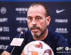 C7娱乐-阿尔萨德获胜再度晋级赛事次轮